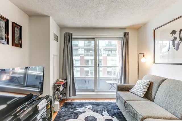 Additional image 9 of 230 King St Unit 911