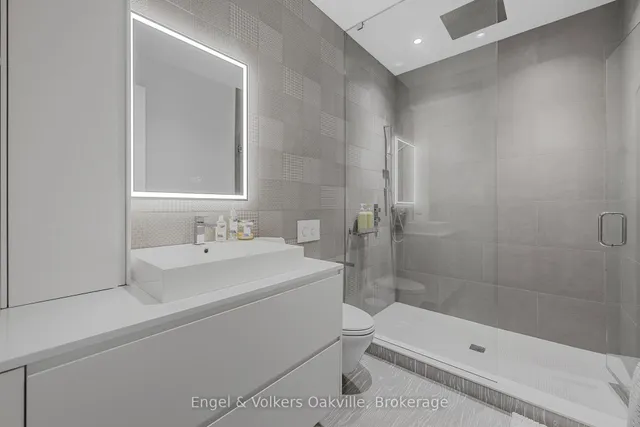 Additional image 35 of 1516 Duncan Rd