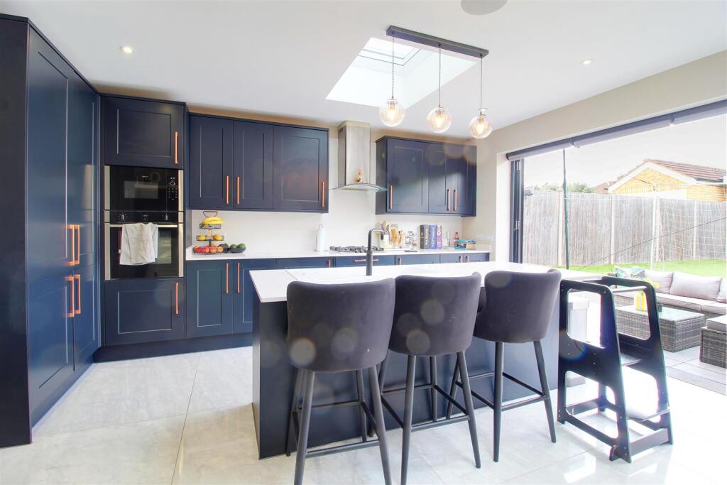 Additional image 32 of Huggins Lane, Welham Green