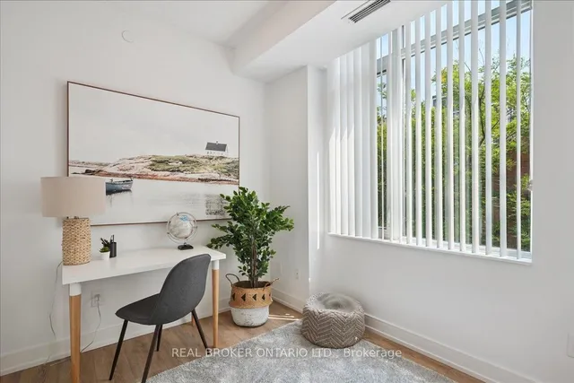 Additional image 20 of 525 Adelaide St Unit 215