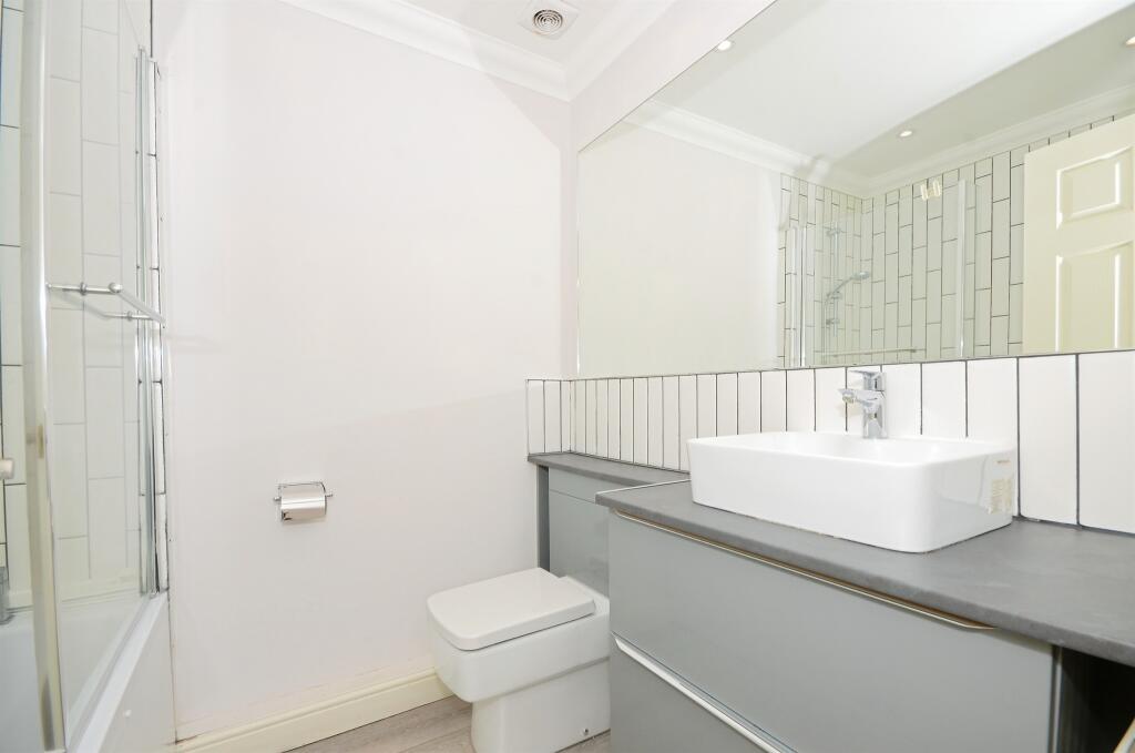 Additional image 11 of Crabtree Lane, Harpenden