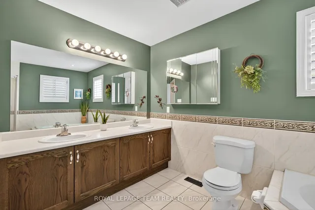 Additional image 13 of 2 Torada Crt