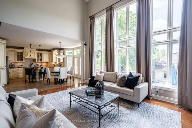 Additional image 16 of 44 Parkmanor Dr