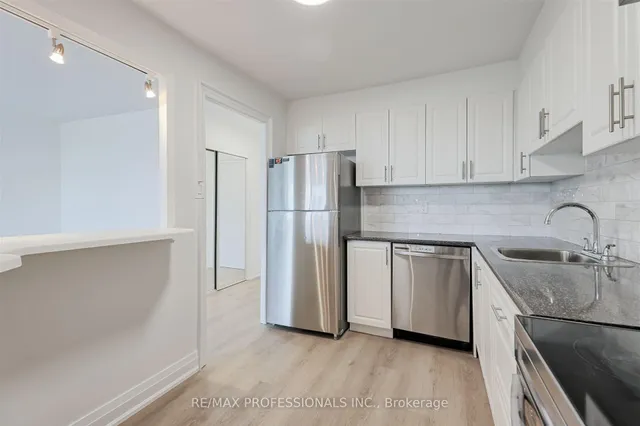 Additional image 20 of 11 Neilson Dr Unit 502