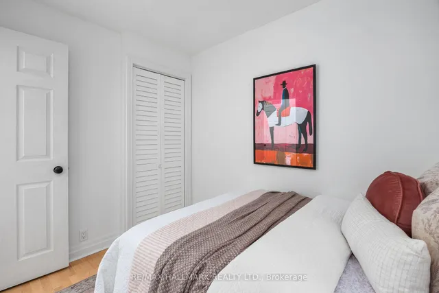 Additional image 18 of 80 Withrow Ave