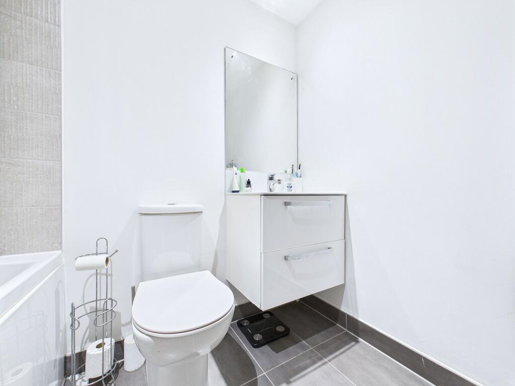 Additional image 4 of Lombard Street, Fabrick Square, B12