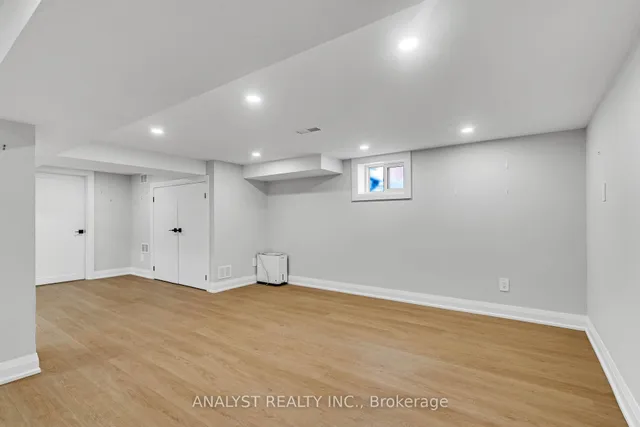 Additional image 25 of 42 Smithfield Dr