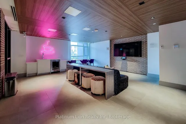 Additional image 35 of 600 North Service Rd Unit 218