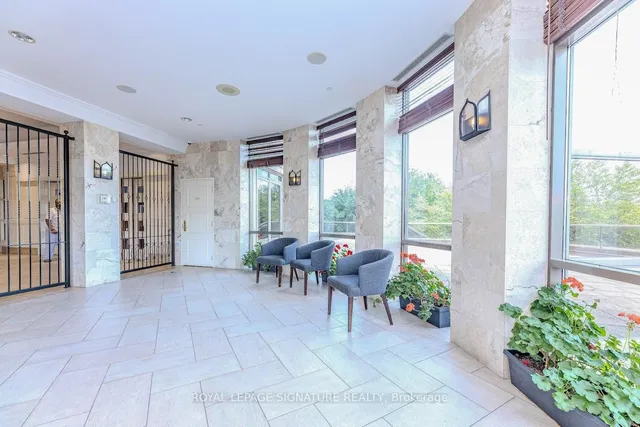 房产图片 35 - 700 Humberwood Blvd 单元128