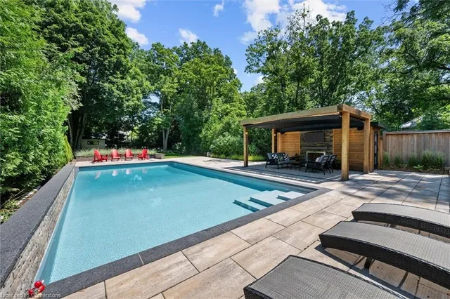 Additional image 35 of 373 Torrance St