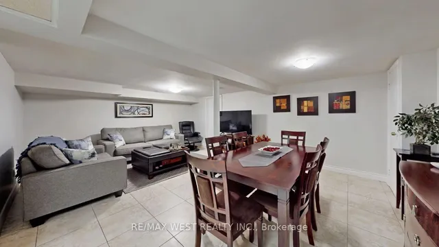 Additional image 33 of 12 Franson Cres