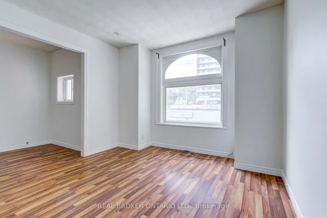 Additional image 28 of 55 Young St