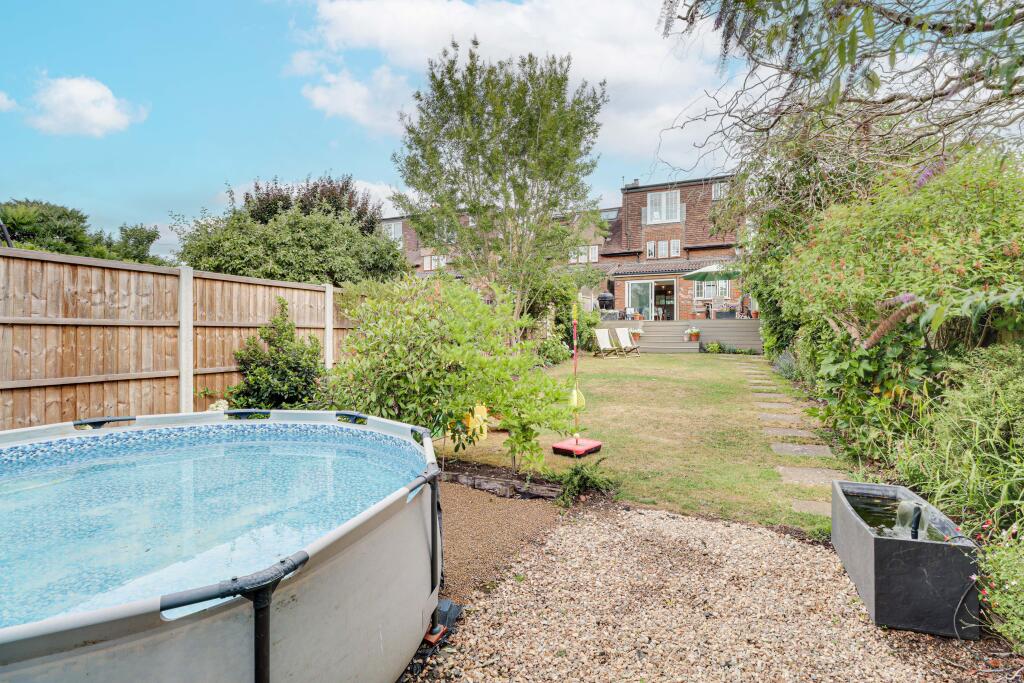 Additional image 23 of Barnfield Road, Harpenden, Hertfordshire, AL5