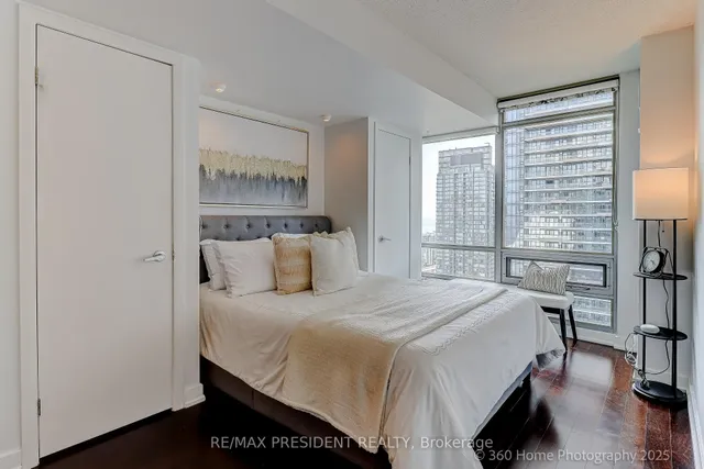 Additional image 17 of 81 Navy Wharf Crt Unit 3608