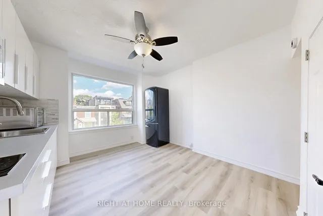 Additional image 16 of 656 Crawford St