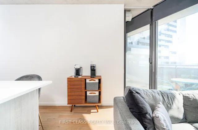 Additional image 10 of 21 Lawren Harris Sq Unit 416