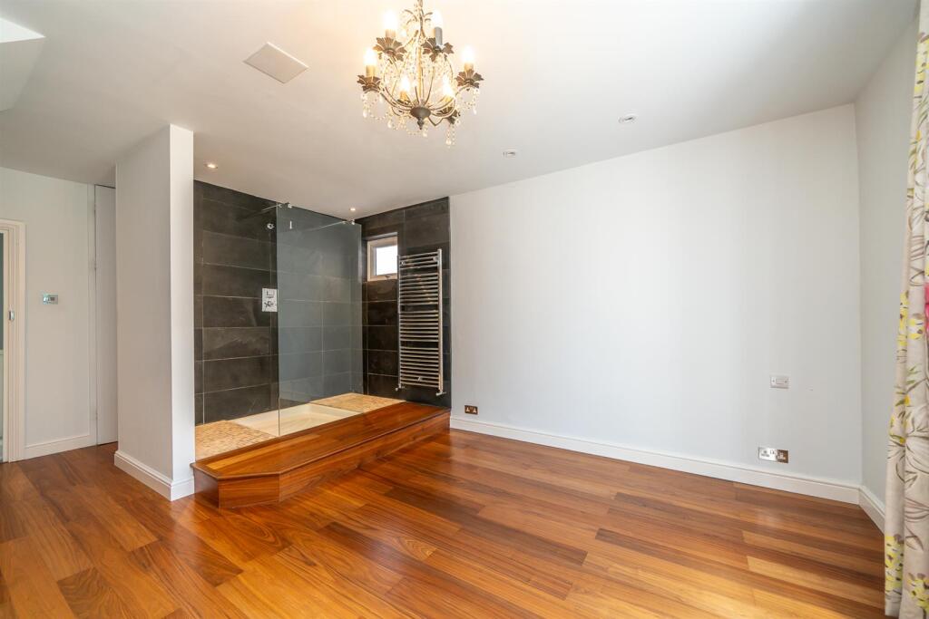 Additional image 14 of Colney Heath Lane, St. Albans