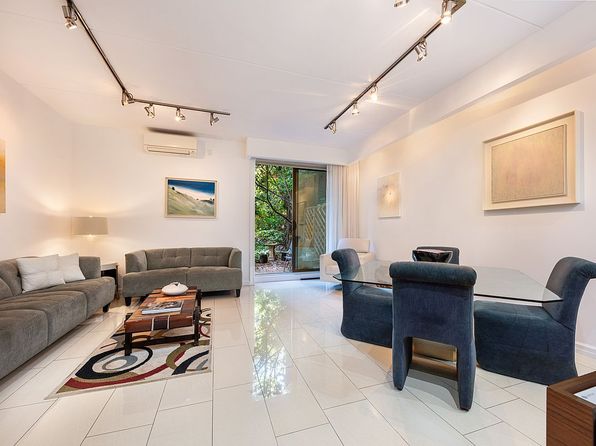 129 Barrow St, New York, NY 10014
