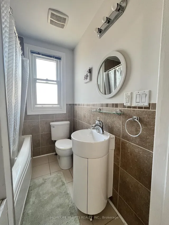 Additional image 13 of 71 Kenilworth Ave