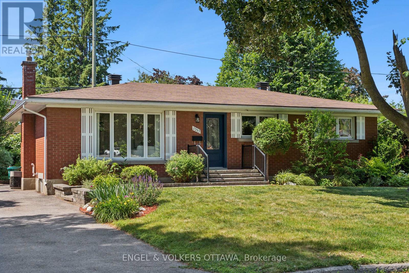 2357 SHELDON AVENUE|Ottawa, Ontario K2C1K4