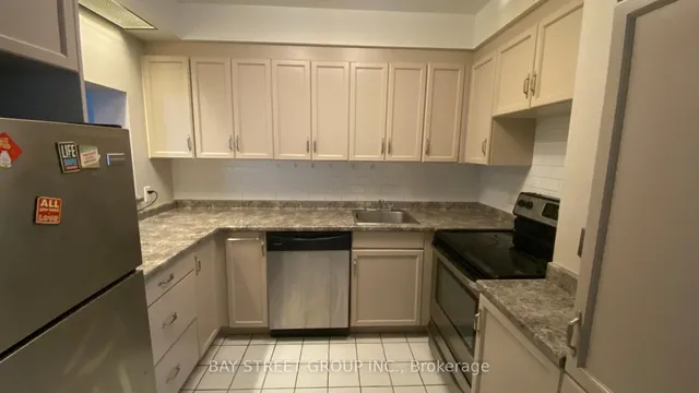 Additional image 2 of 284 Bloor St Unit 902