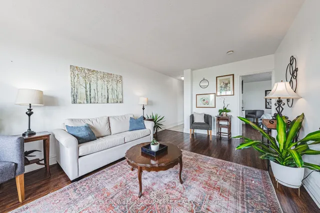 Additional image 7 of 101 QUEEN St Unit 606