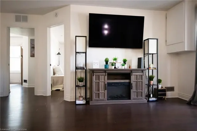 Additional image 5 of 2040 Cleaver Ave Unit 214