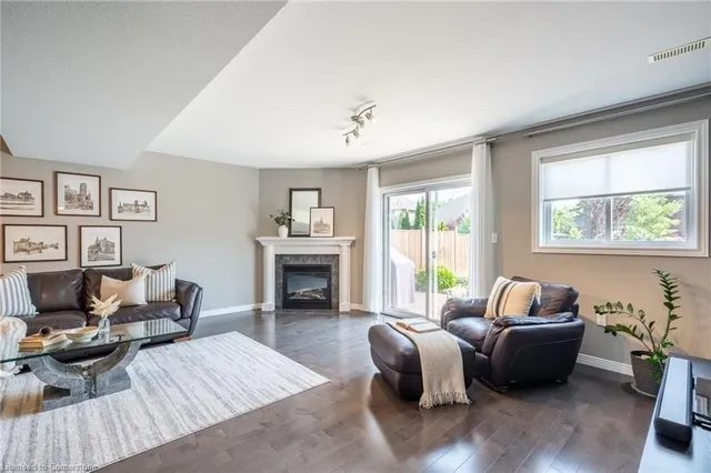 Additional image 32 of 94 Pinehill Dr