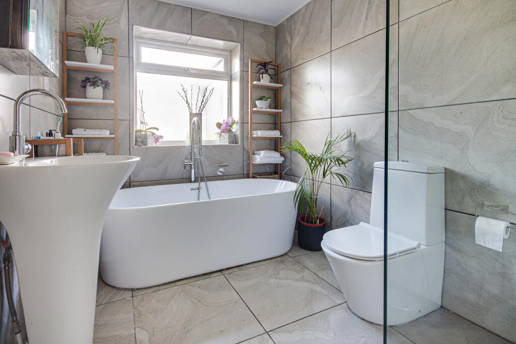 Additional image 13 of Cheverells Close, Markyate, Hertfordshire, AL3