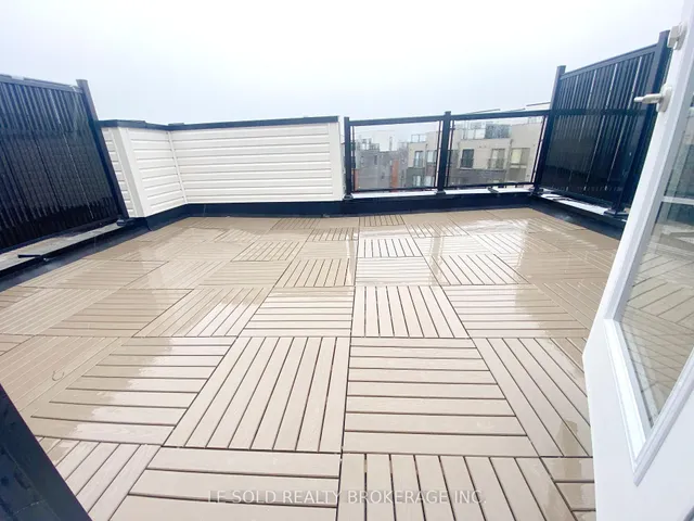 房产图片 11 - 145 Tapscott Rd 单元 32