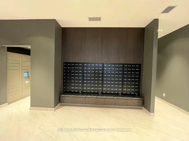 Additional image 30 of 500 Dupont St Unit 301