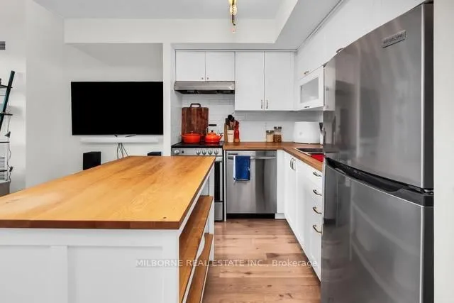 Additional image 6 of 100 Western Battery Rd Unit 214