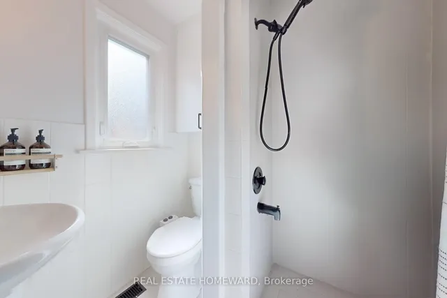 Additional image 17 of 33 Graystone Gdns