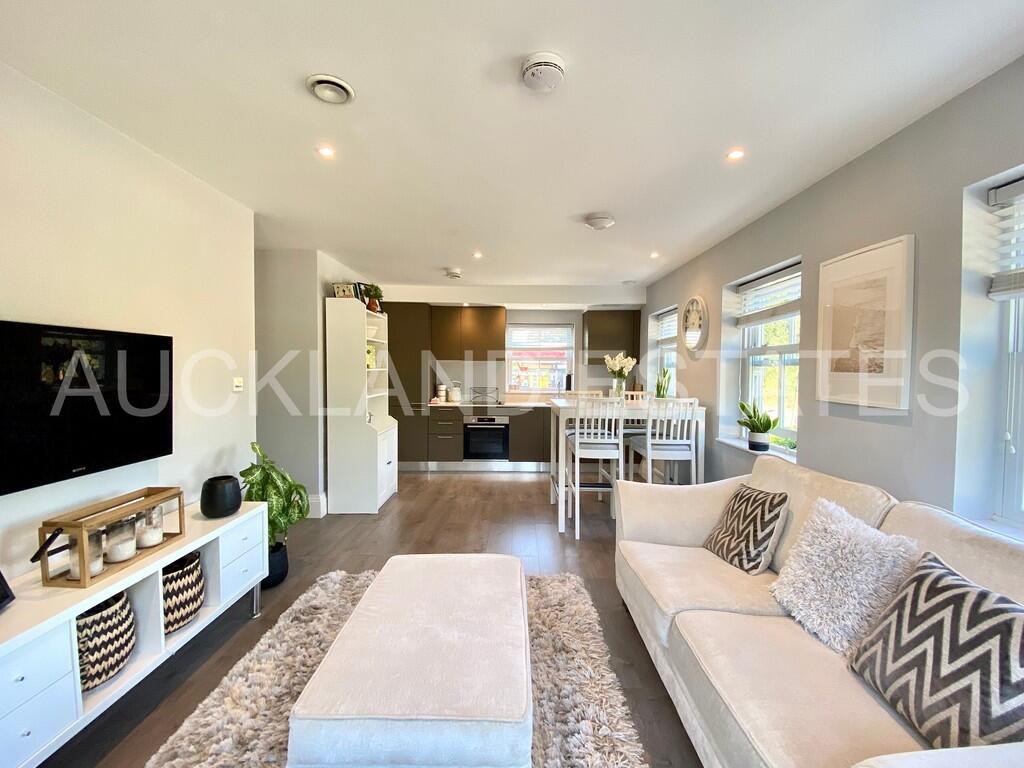 Additional image 7 of Swan Lodge, Brookmans Park