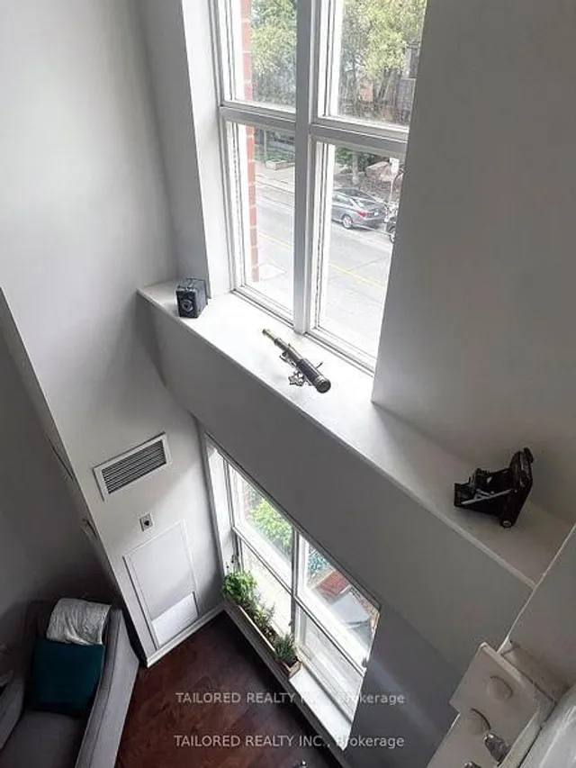 Additional image 15 of 119 Merton St Unit 211