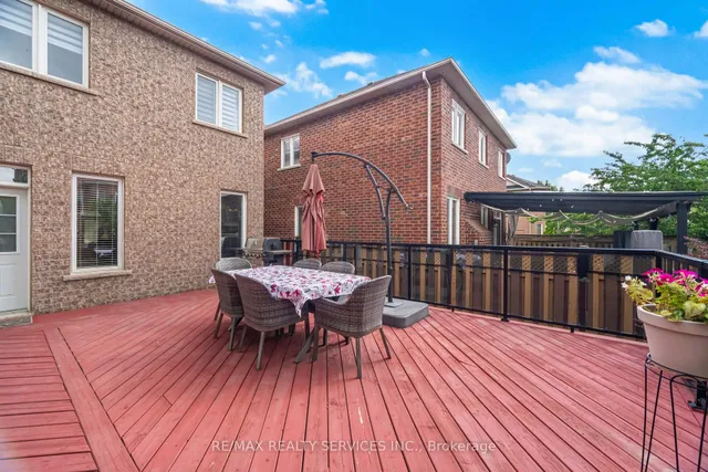 Additional image 42 of 75 Harbourtown Cres