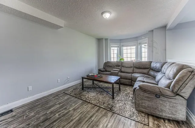 Additional image 5 of 975 Strasburg Rd Unit 9