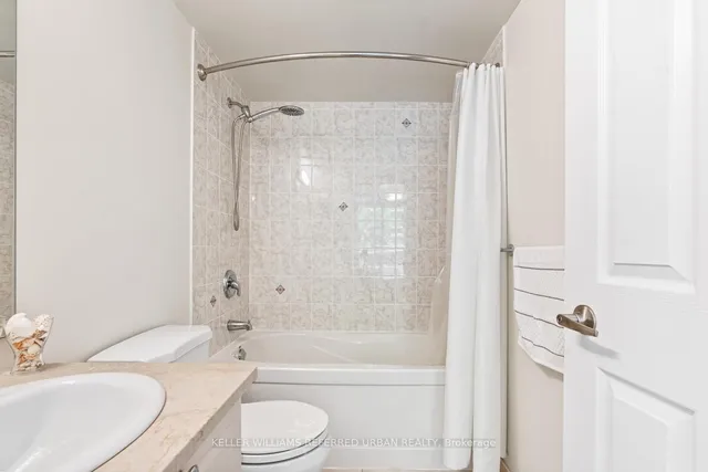 Additional image 24 of 35 Hollywood Ave Unit 211