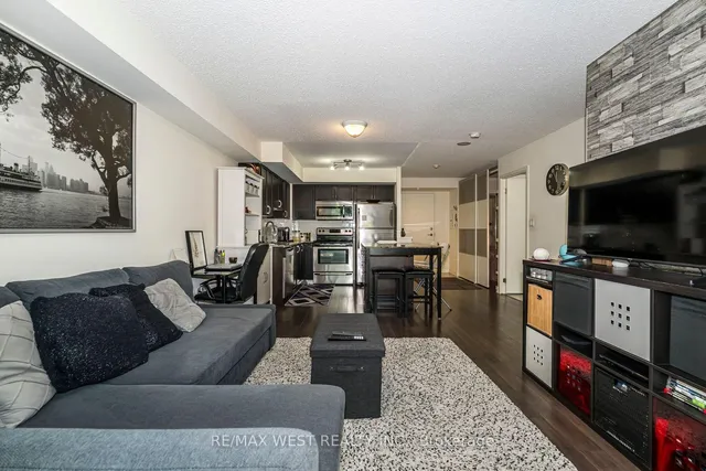 Additional image 13 of 816 Lansdowne Ave Unit 209