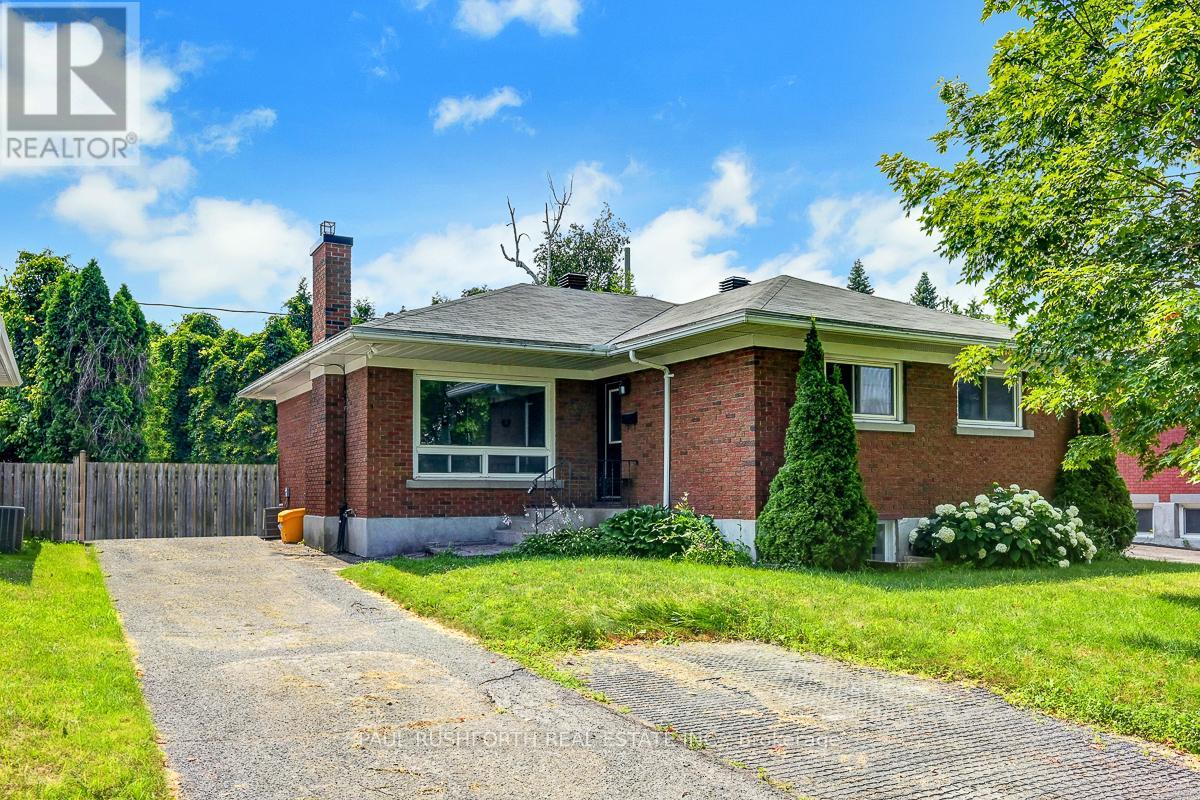 2390 SUDBURY AVENUE|Ottawa, Ontario K2C1L8