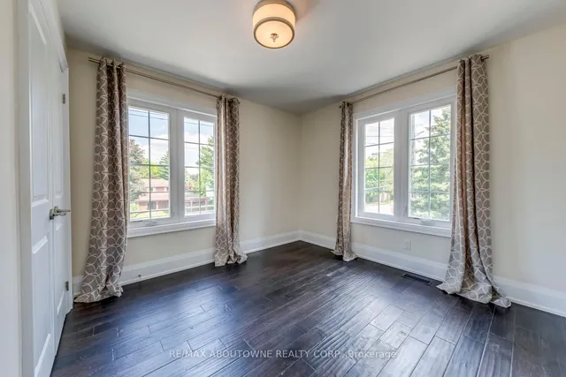 Additional image 33 of 319 Holmes Ave