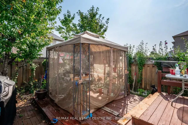 Additional image 10 of 620 Rossellini Dr