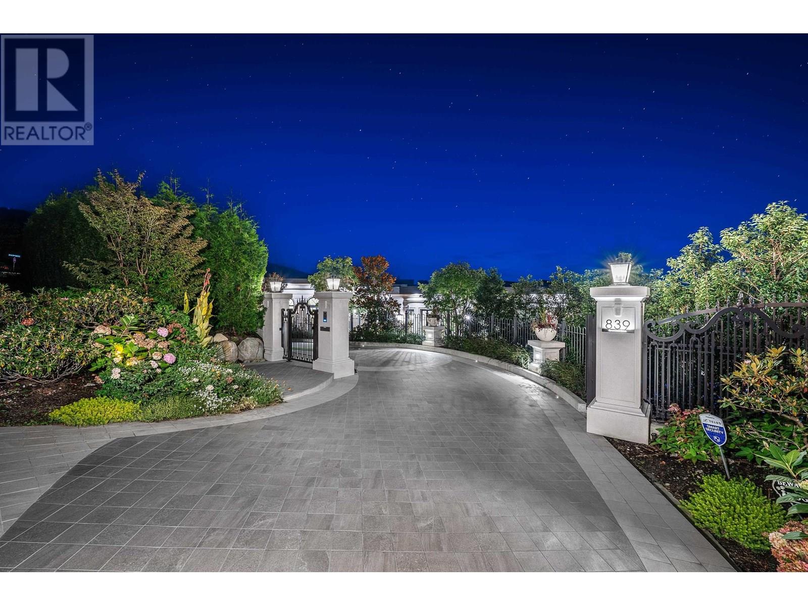 839 EYREMOUNT DRIVE|West Vancouver, British Columbia V7S2A8