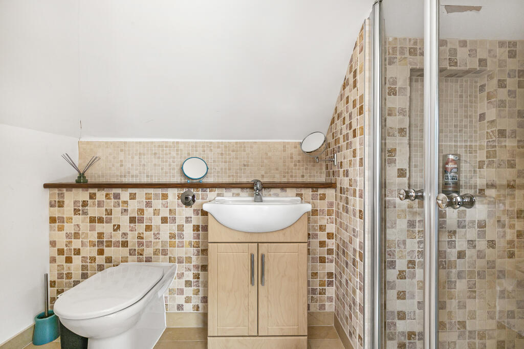 Additional image 18 of Danesbury Park Road, Welwyn, Hertfordshire, AL6