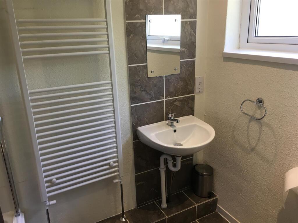 Additional image 27 of Leahurst Crescent, Harborne, Birmingham