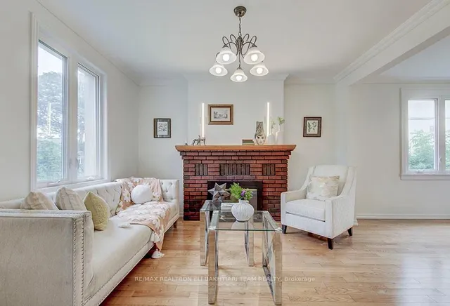 Additional image 20 of 29 Roseland Dr