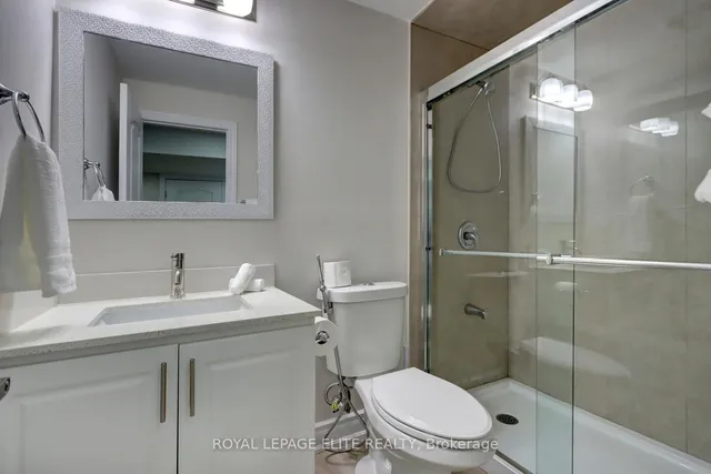 房产图片 38 - 2567 Capilano Cres