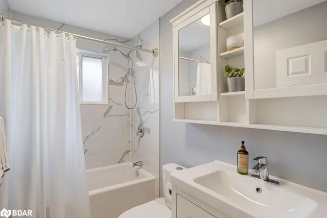 Additional image 17 of 42 Terrace Dr