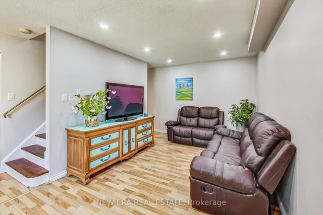 Additional image 12 of 375 Pioneer Dr Unit 1