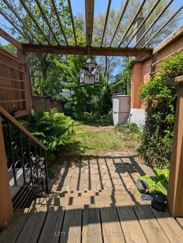 Additional image 23 of 54 Grandville Ave